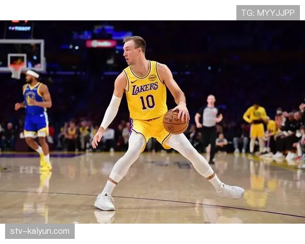 肯纳德生涯首个三双难救主，湖人客场惜败独行侠